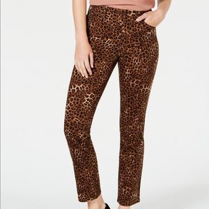 NWT Animal-Print leopard cheetah Lexington Straight Leg Jeans G-366